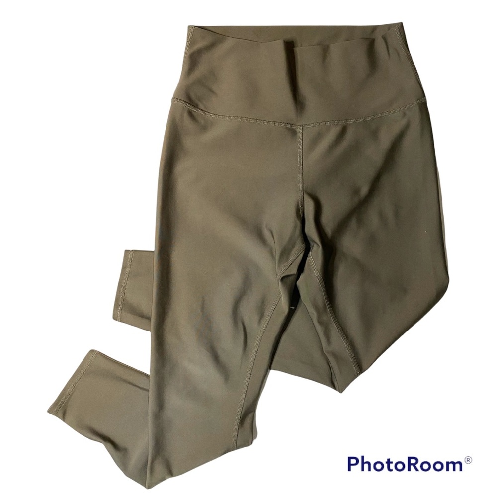 Alo | EUC army green colored high waist Airlift legging